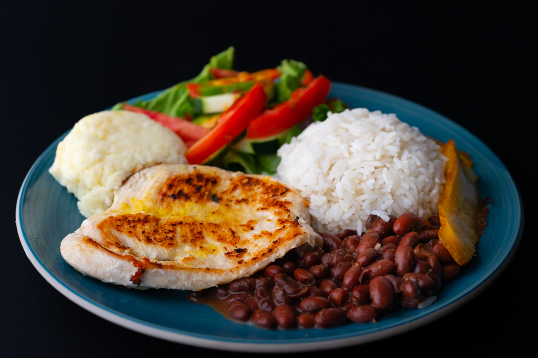 Casado de pollo de El Gato Negro