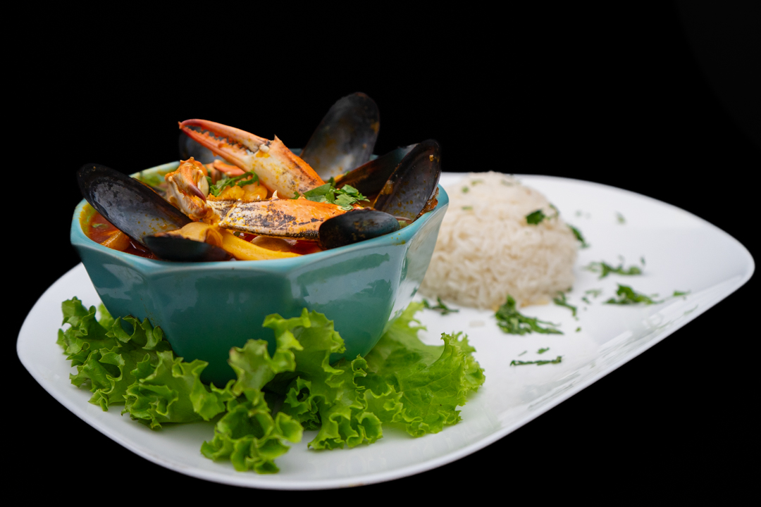 Sopa de mariscos de El Gato Negro